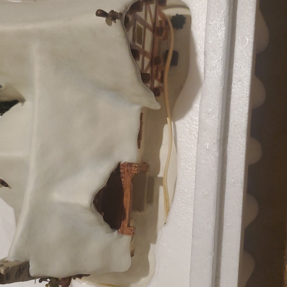 Charming Christmas Village Scene - Picture 2 of 5